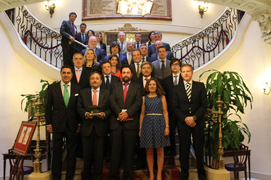 El CEO de Zurich recibe el 'II Premio Apromes-Carta del Mediador'