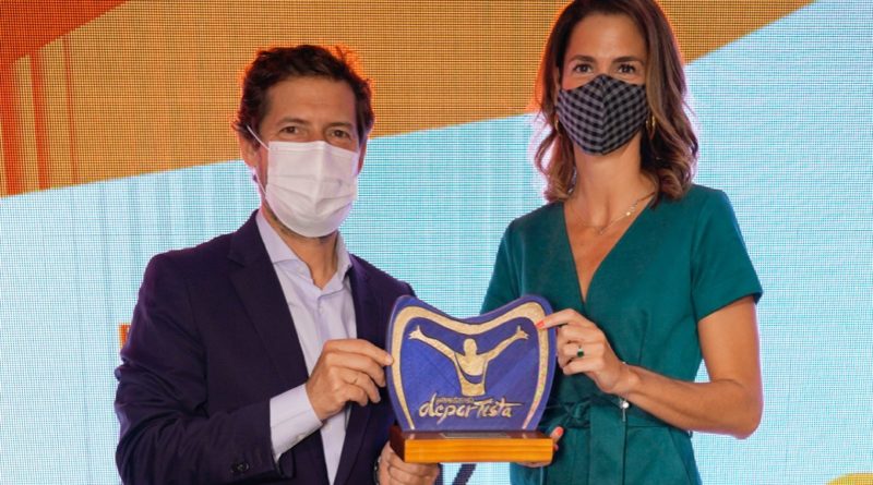 Patrocina un deportista, premio entregado a Pelayo