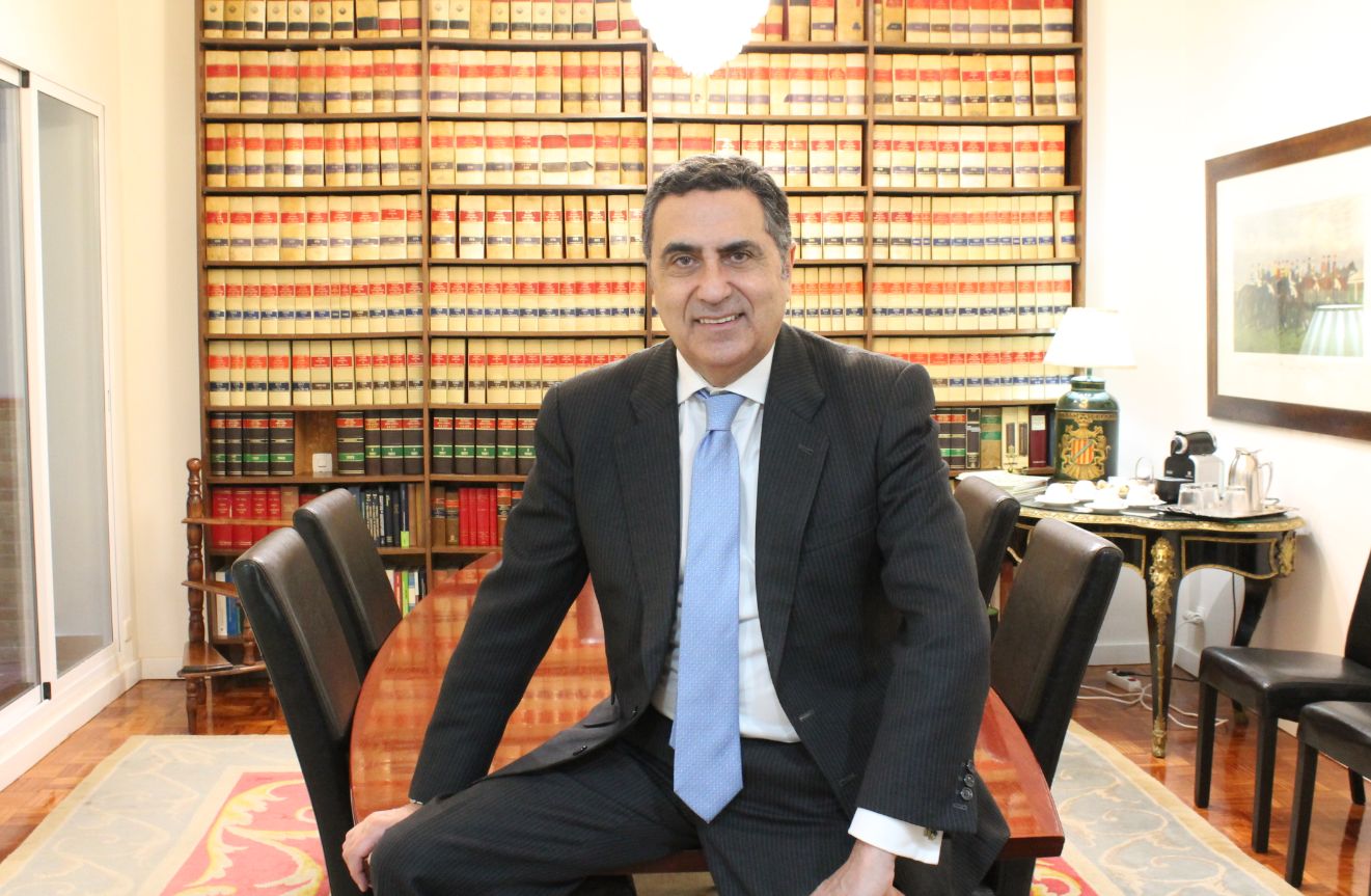 Tribuna del presidente de APROMES