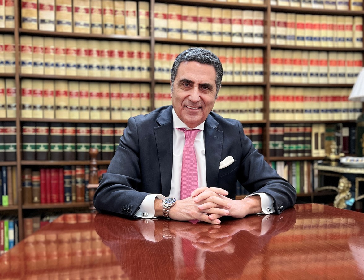 Presidente de APROMES, Javier García-Bernal