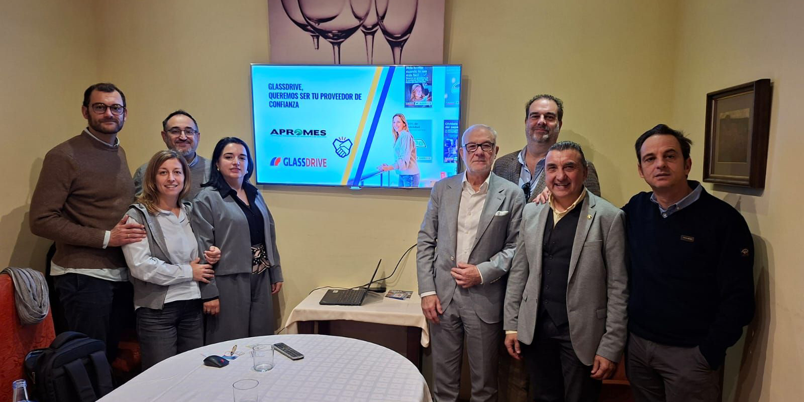 Glassdrive explica a los miembros de APROMES en Baleares los beneficios de nuestro acuerdo