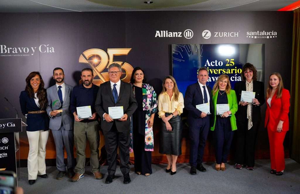 Reconocimos la trayectoria de Bravo y Cía en la celebración de sus 25 años en Albacete 